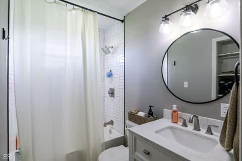 Photo of 1494 W 250 S, Shelbyville, IN