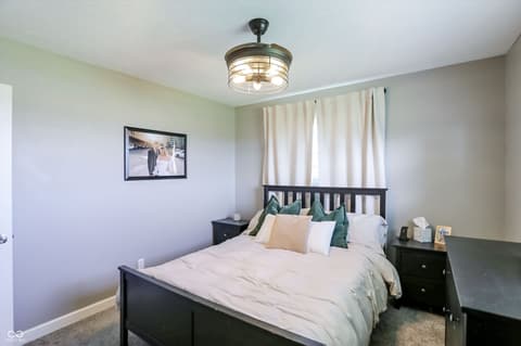 Photo of 1494 W 250 S, Shelbyville, IN