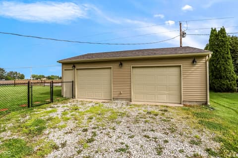 Photo of 1494 W 250 S, Shelbyville, IN