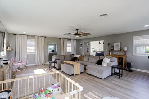 Photo of 1494 W 250 S, Shelbyville, IN