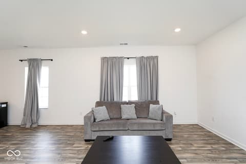 Photo of 6602 W Whispering Way, Greenfield, IN