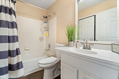 Photo of 5015 Eagles Watch Drive, Indianapolis, IN