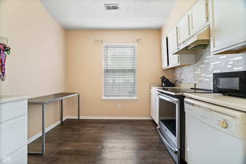 Photo of 5015 Eagles Watch Drive, Indianapolis, IN