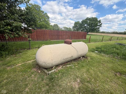 Photo of 8377 E Us Highway 40, Greenfield, IN