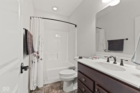 Photo of 7806 Centerstone Court, Indianapolis, IN