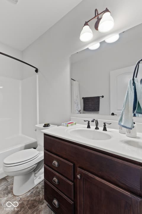 Photo of 7806 Centerstone Court, Indianapolis, IN
