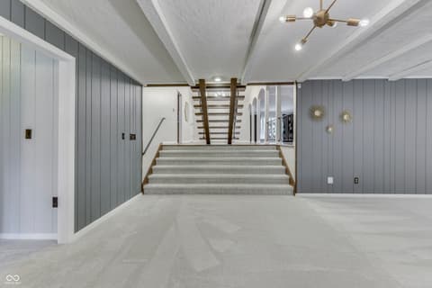 Photo of 69 E Maple Drive, Franklin, IN