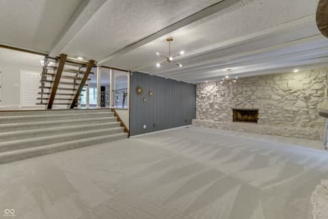 Photo of 69 E Maple Drive, Franklin, IN