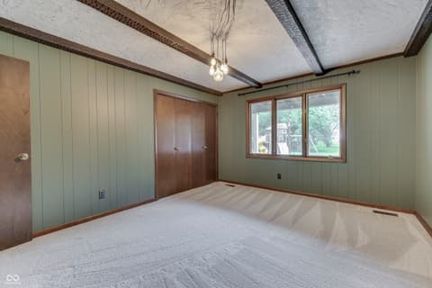Photo of 69 E Maple Drive, Franklin, IN