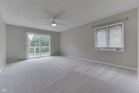 Photo of 69 E Maple Drive, Franklin, IN