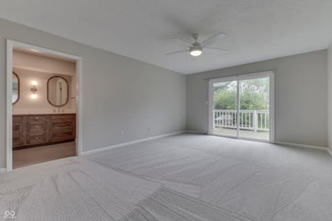 Photo of 69 E Maple Drive, Franklin, IN