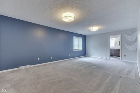 Photo of 69 E Maple Drive, Franklin, IN