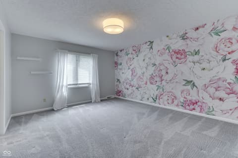 Photo of 69 E Maple Drive, Franklin, IN