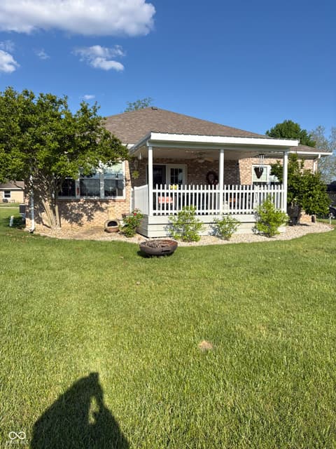 Photo of 5584 Sandy Creek Drive N, Seymour, IN
