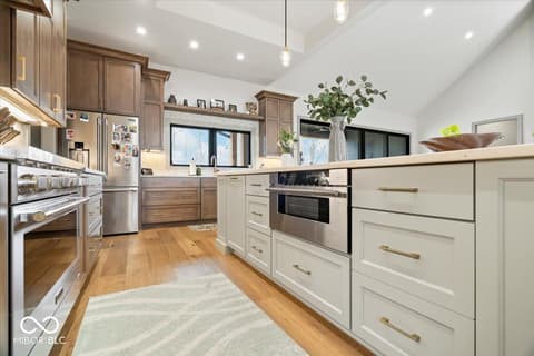 Photo of 4852 Homestead Court, Zionsville, IN
