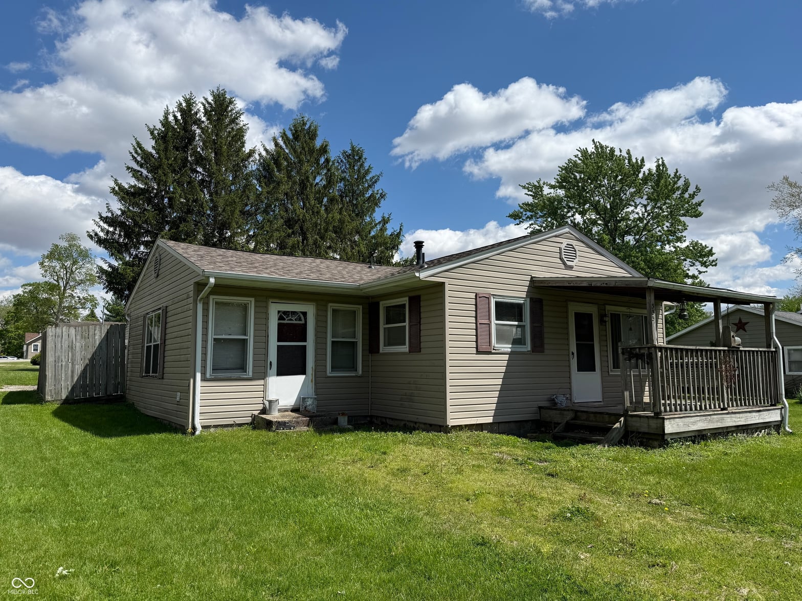 Front exterior at 335 N Parker Avenue, Albany, IN