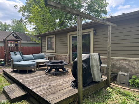 Outdoor living area at 263 S Jefferson Street, Brownsburg, IN