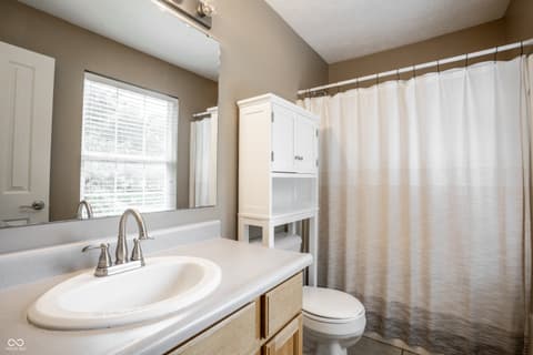 Photo of 11588 Wildflower Court, Fishers, IN