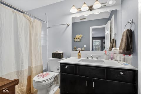 Photo of 3815 Nuthatcher Drive, Indianapolis, IN