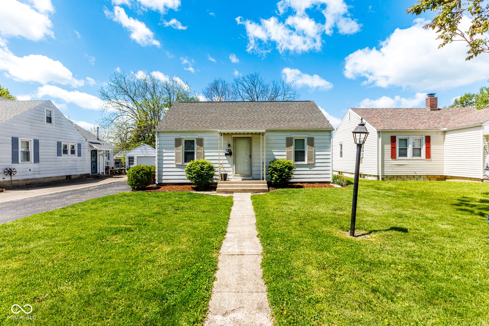Front exterior at 2117 N Maplewood Avenue, Muncie, IN