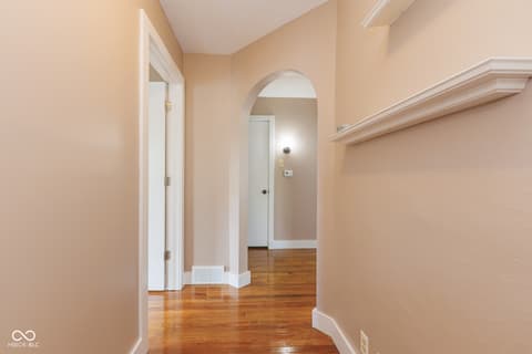 Hallway at 2117 N Maplewood Avenue, Muncie, IN