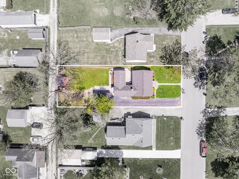 Aerial view at 2117 N Maplewood Avenue, Muncie, IN