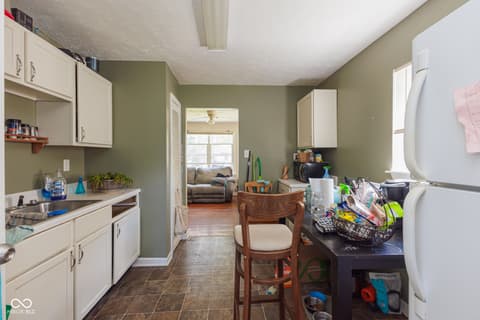 Kitchen at 1625 N New York Avenue, Muncie, IN