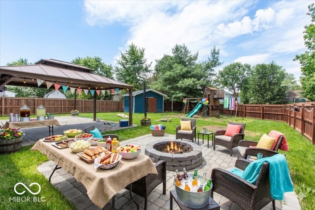 Outdoor living area at 18969 Wimbley Way, Noblesville, IN