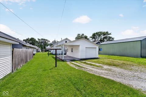 Photo of 1050 W McClurg Street, Frankfort, IN