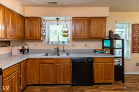 Photo of 4815 Carlsbad Circle, Indianapolis, IN