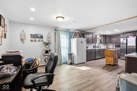 Home office at 160 W Union Road, Monrovia, IN
