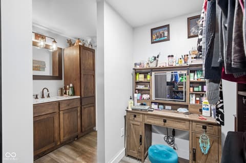 Home office at 160 W Union Road, Monrovia, IN