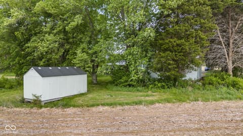 Yard at 160 W Union Road, Monrovia, IN