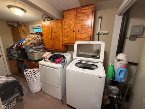 Laundry room at 1522 N Cayuse Trail, Greensburg, IN