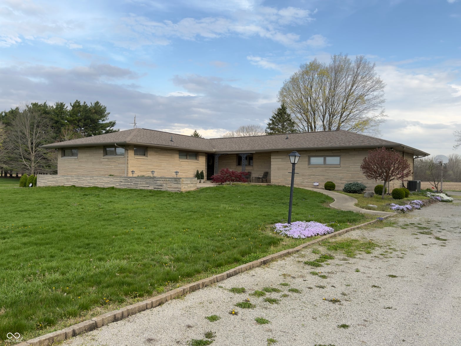 Photo of 8700 W County Road 600 S, Daleville, IN