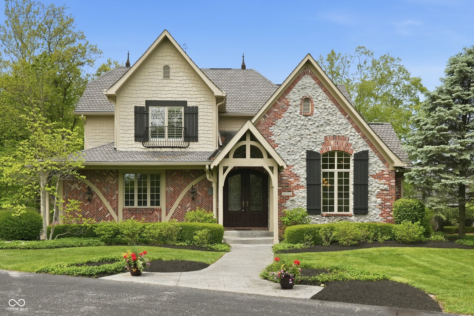 Front exterior at 16704 Oak Road, Westfield, IN