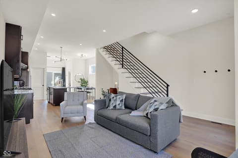 Photo of 417 E Morris Street, Indianapolis, IN