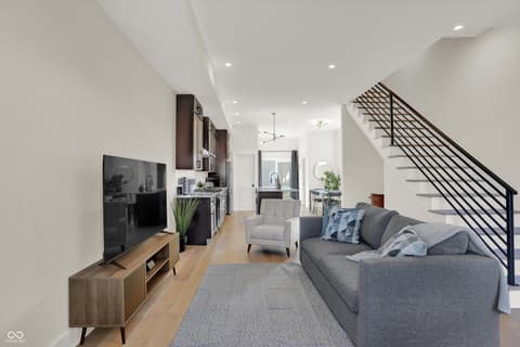 Photo of 417 E Morris Street, Indianapolis, IN
