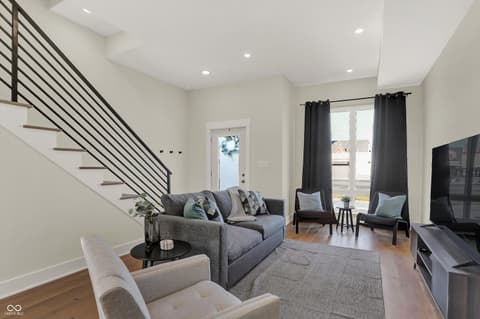 Photo of 417 E Morris Street, Indianapolis, IN