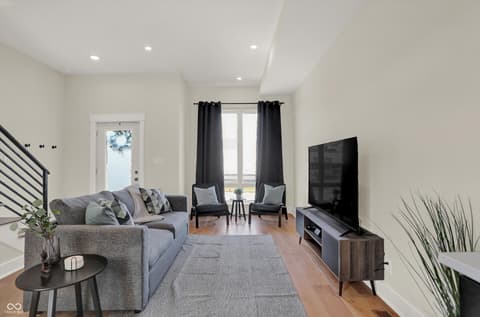 Photo of 417 E Morris Street, Indianapolis, IN