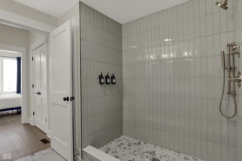 Photo of 417 E Morris Street, Indianapolis, IN
