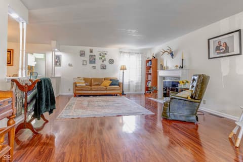 Photo of 25 W 9th Street, Lapel, IN