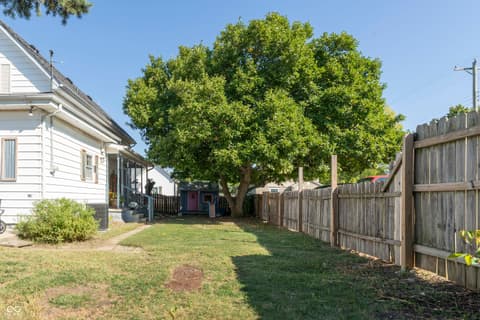Photo of 25 W 9th Street, Lapel, IN