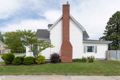Photo of 25 W 9th Street, Lapel, IN