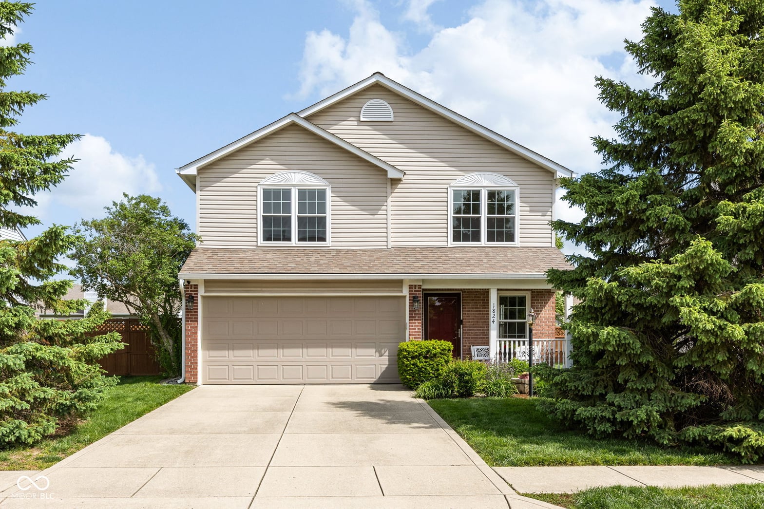 Photo of 1824 Creekside Drive, Brownsburg, IN