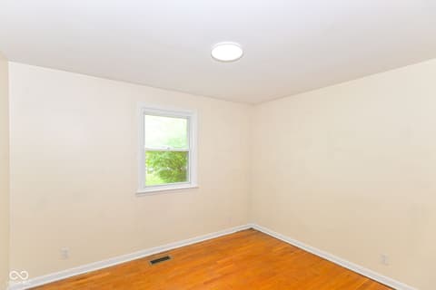 Photo of 727 Hattie Drive, Anderson, IN