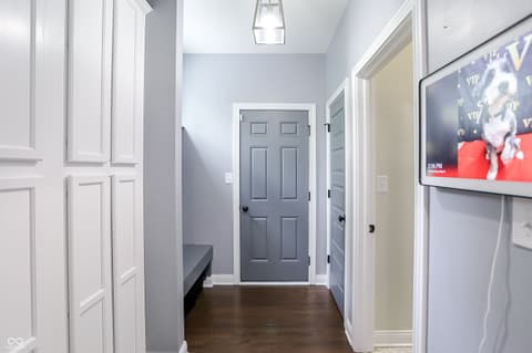 Photo of 5723 Peaking Fox Drive, Indianapolis, IN