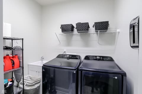 Photo of 5723 Peaking Fox Drive, Indianapolis, IN