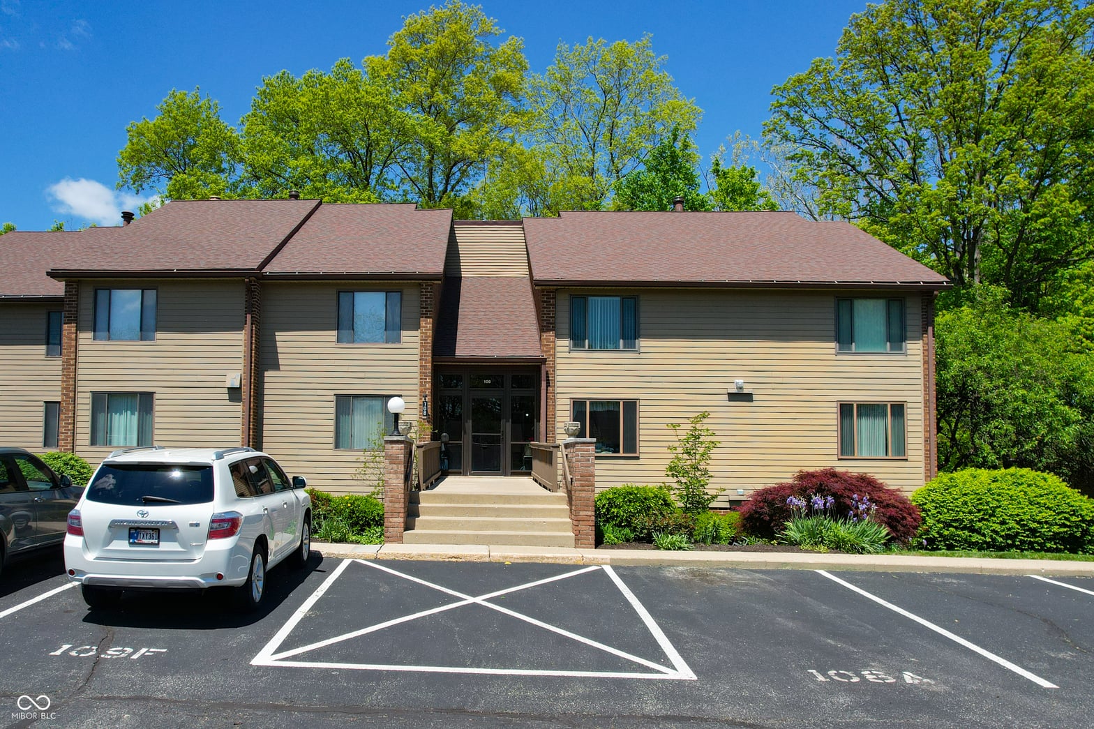 Photo of 108 Knoll Court, Noblesville, IN