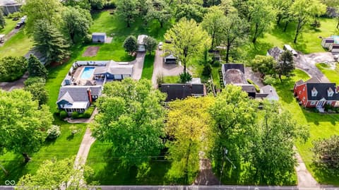 Photo of 95 N High School Road, Indianapolis, IN